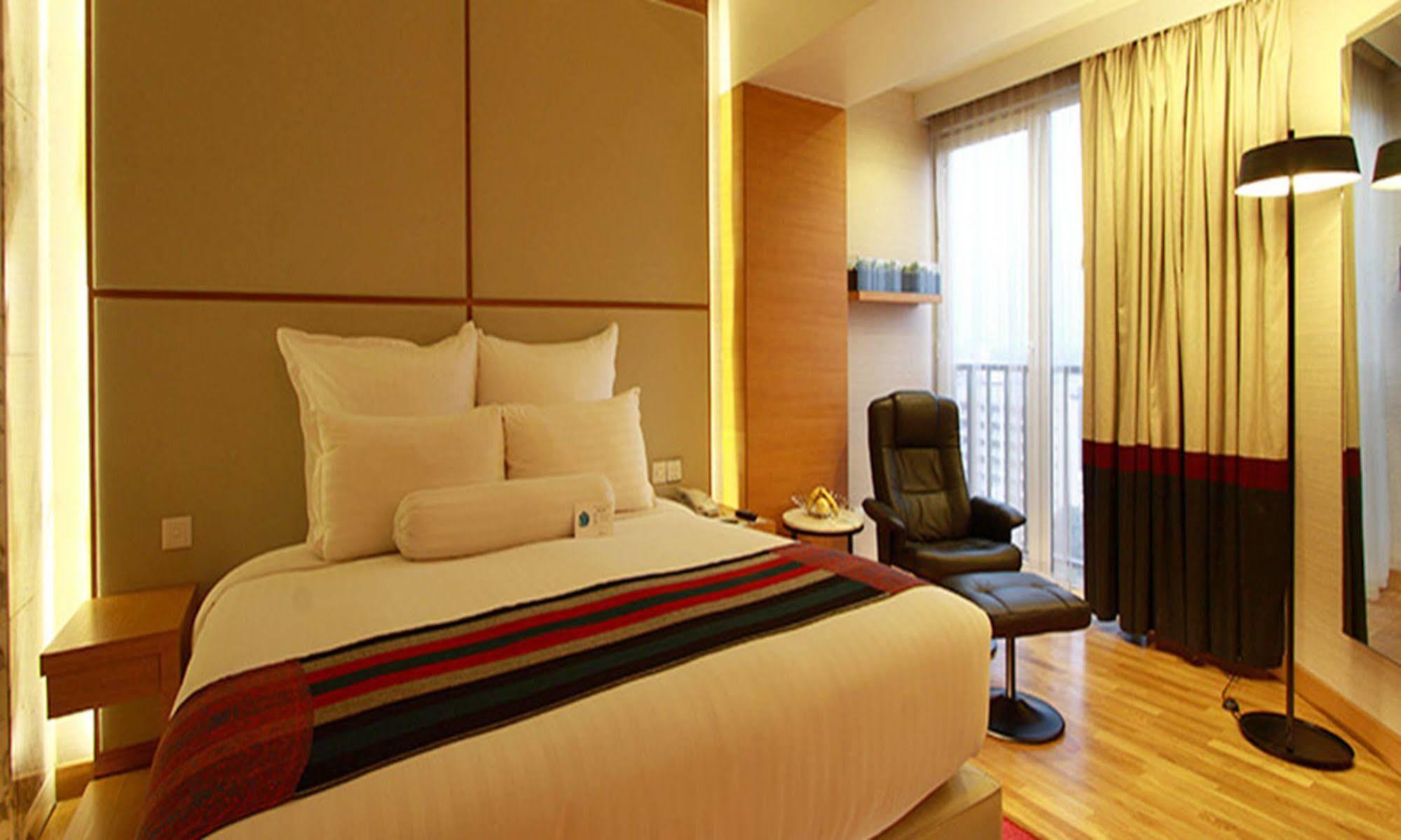 Avari Towers Karachi Exterior foto A room at the Park, Hyderabad